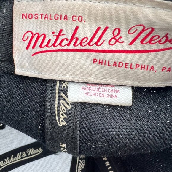 Mitchell & Ness Notalgia Co. San Antonio Spurs NBA Black Red Snapback Hat - Picture 10 of 10